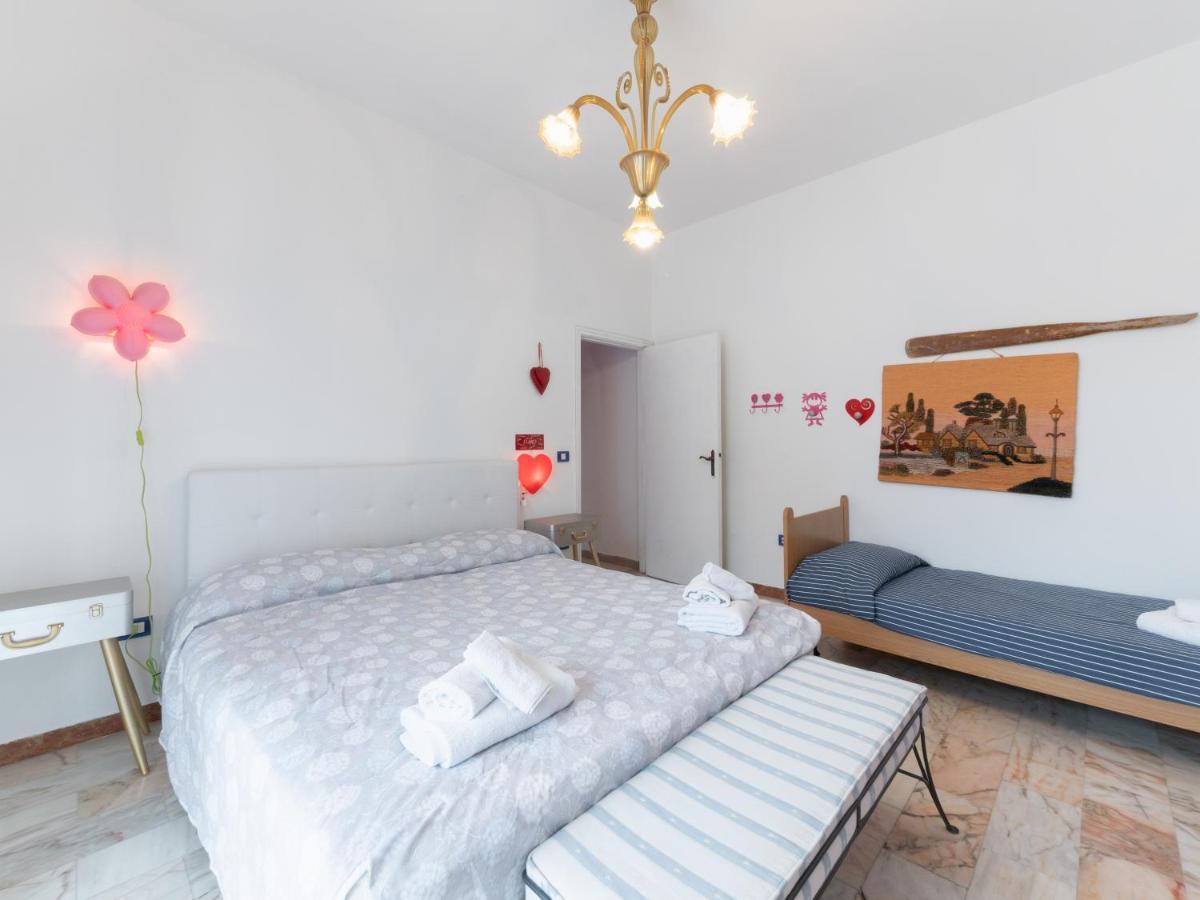 Flaminia Bright & Roomy Apartment Pesaro Bagian luar foto